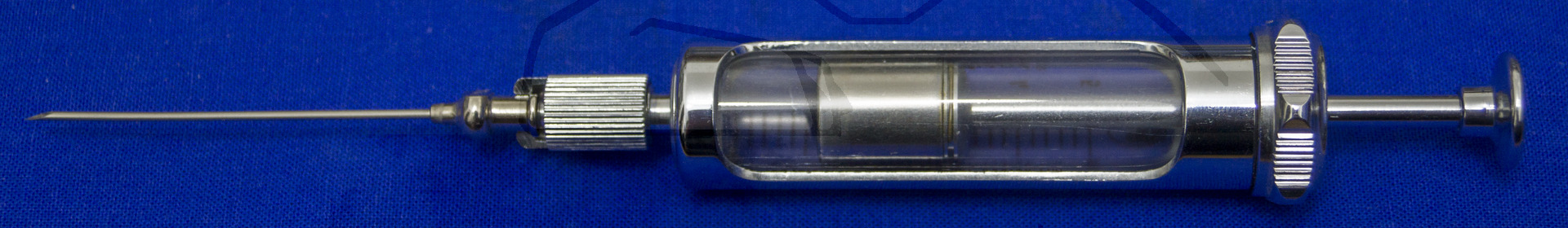 "Ultra Asept" von Henke-Sass, 5ml Volumen, arretierbare Kanüle, für Serum Injektionen, Spritze mit arretierter Kanüle